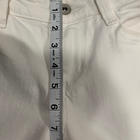NWOT Arizona Jeans Distressed Ripped White Sz 3 - Picture 6 of 8